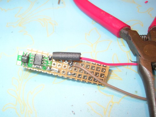 KSQ angeklebt und mit Suflus verkabelt